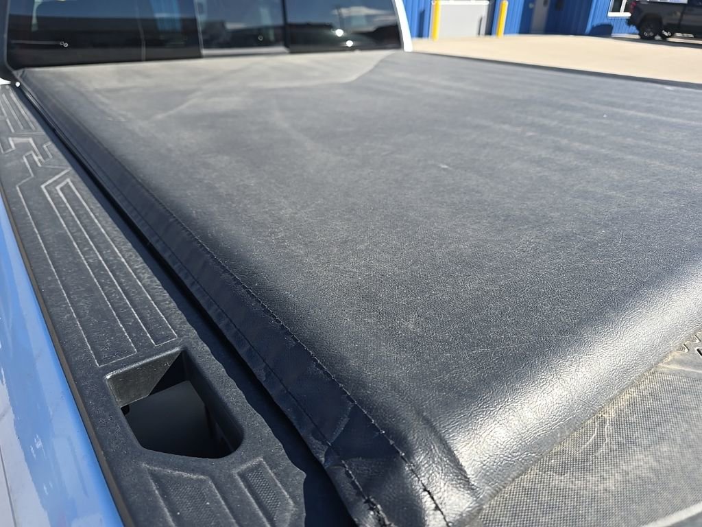 Used 2025 GMC Canyon AT4 w/ AT4X Package image 6