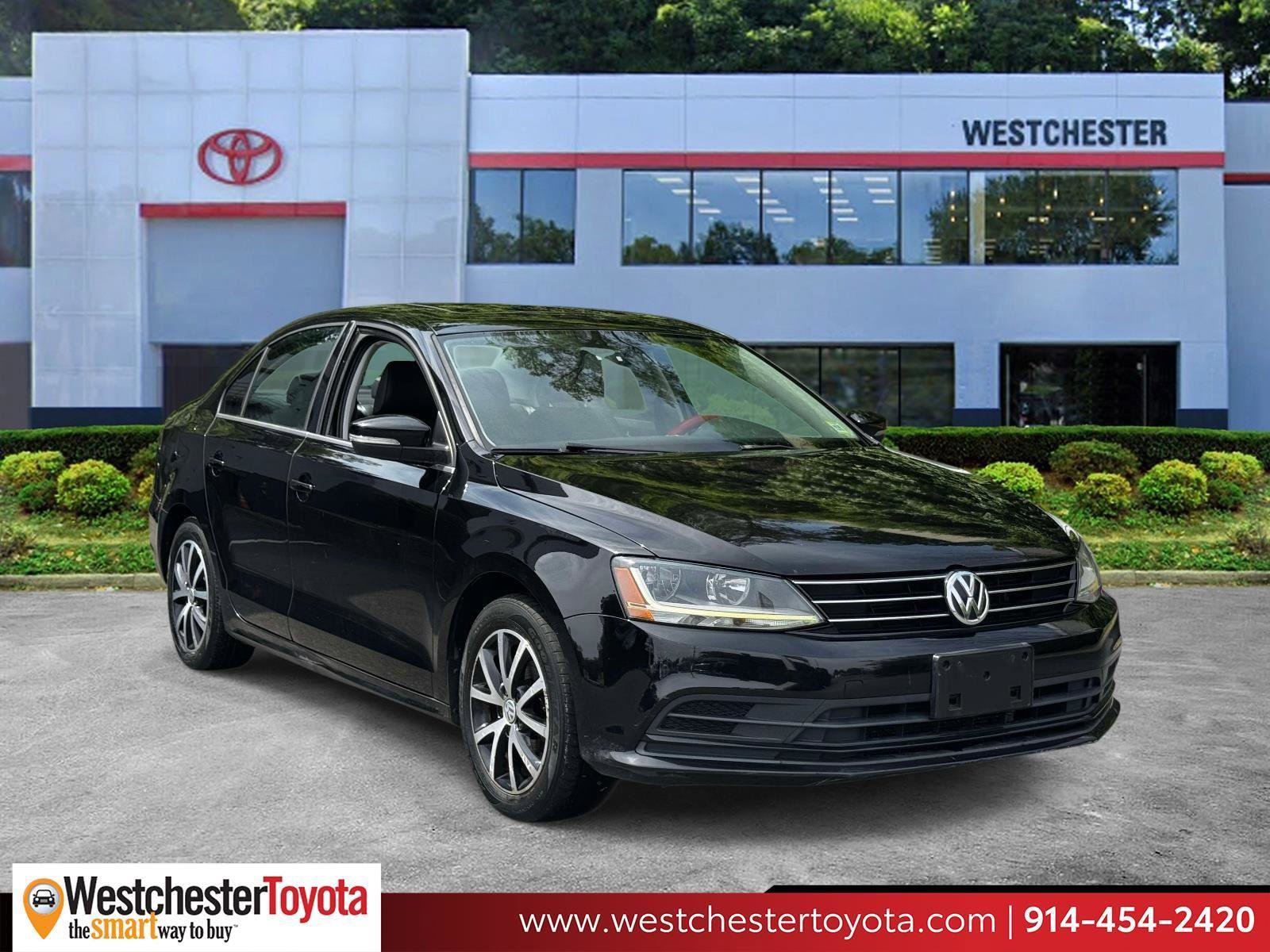 Used 2017 Volkswagen Jetta SE FWD image 1