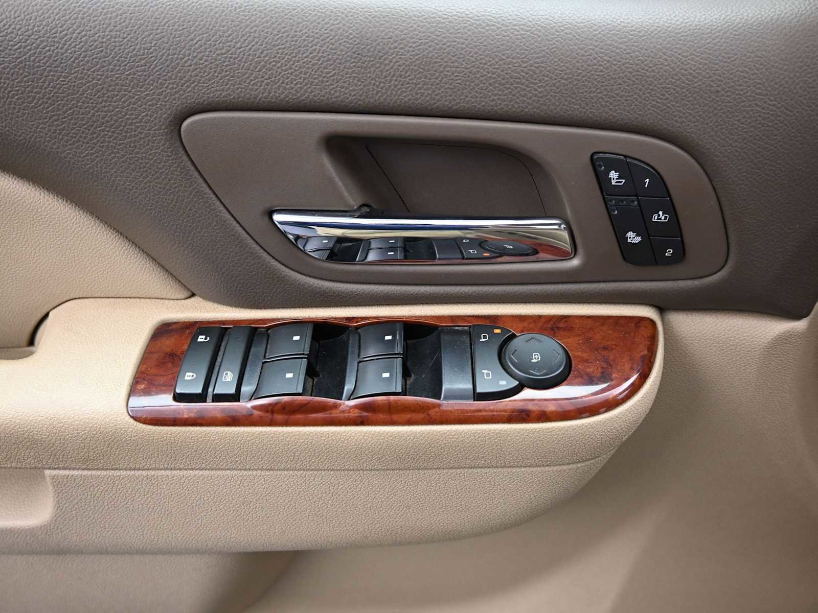 Used 2012 Chevrolet Silverado 3500 LTZ image 16