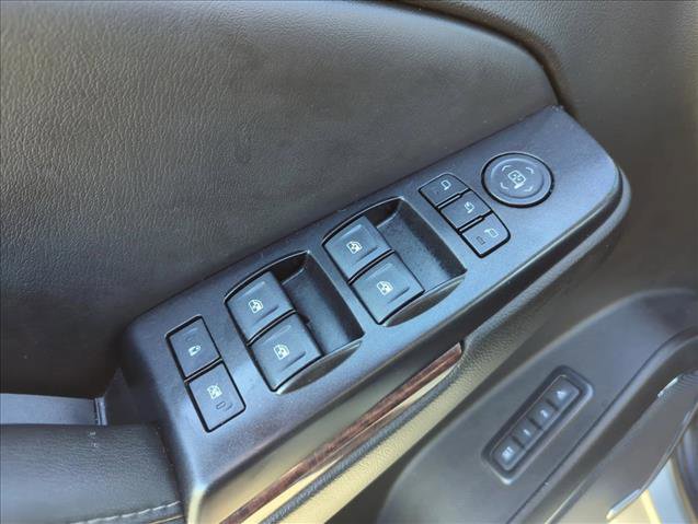 Used 2017 GMC Yukon SLT w/ Open Road Package image 8