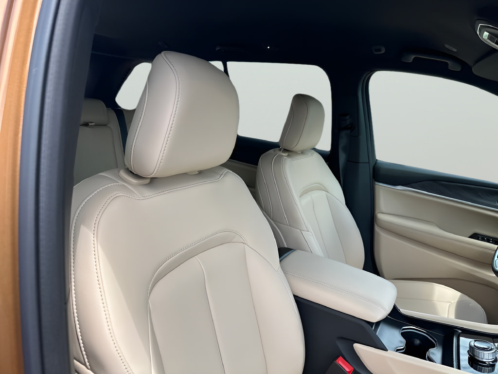 New 2026 Jeep Grand Cherokee Limited RWD image 35