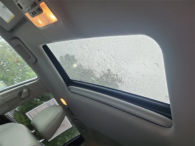 Used 2018 Toyota Highlander XLE image 14