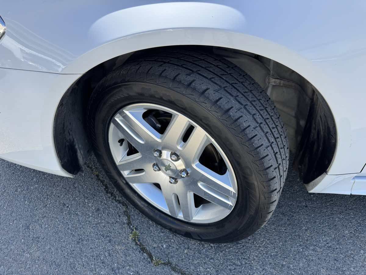 Used 2015 Chevrolet Impala LT image 28