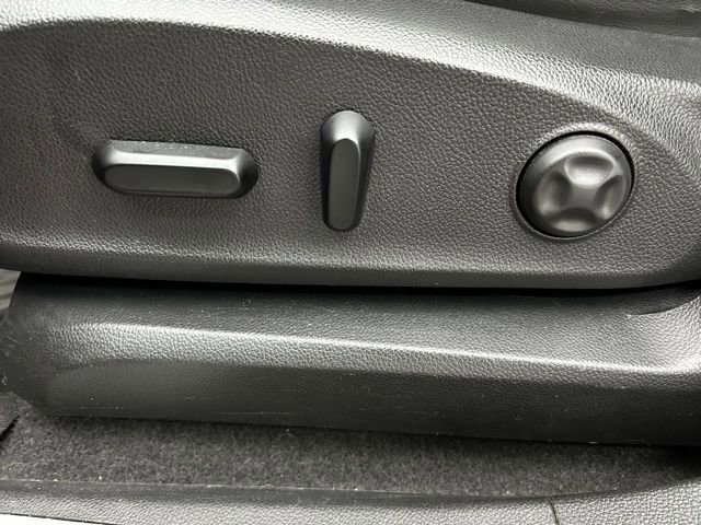 Used 2017 Buick Envision Premium image 9