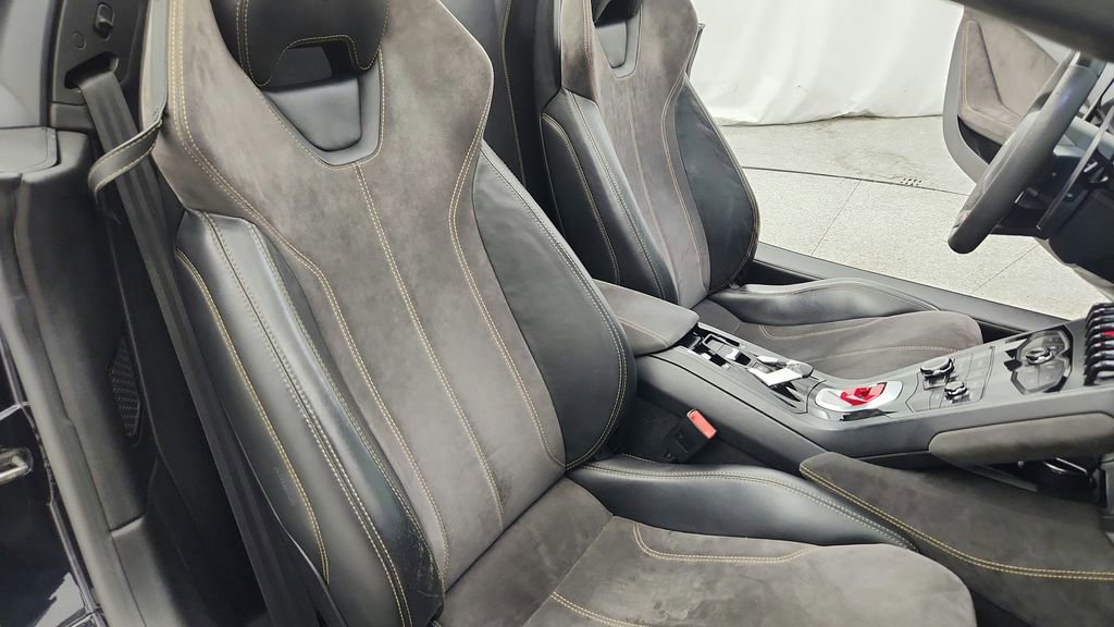 Used 2016 Lamborghini Huracan LP 610-4 image 22
