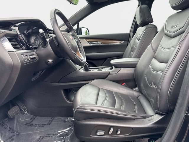 Used 2021 Cadillac XT6 Premium Luxury w/ Platinum Package AWD/4WD image 19