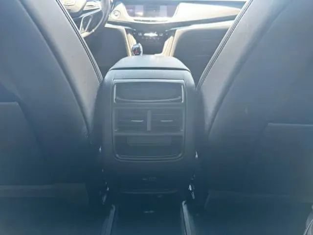 Used 2021 Cadillac XT5 Premium Luxury AWD/4WD image 19
