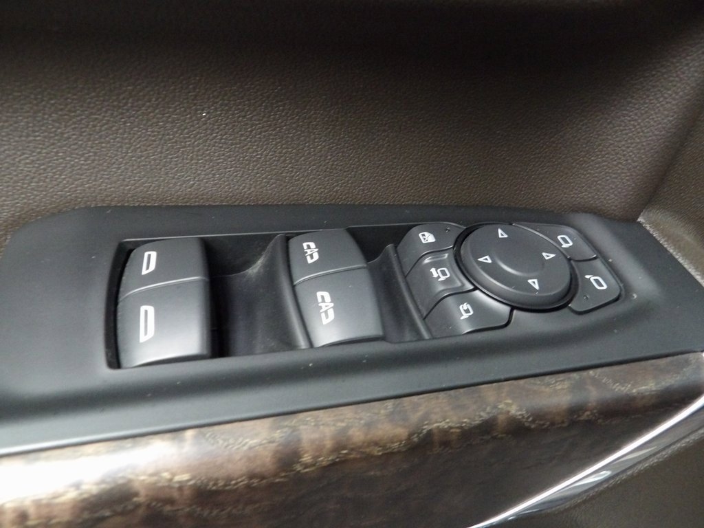 Used 2023 GMC Sierra 3500 Denali w/ Technology Package image 59