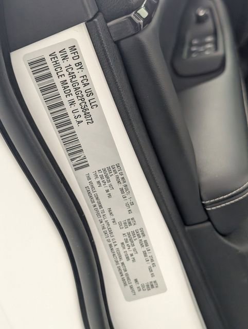 Used 2023 Jeep Grand Cherokee Altitude image 37