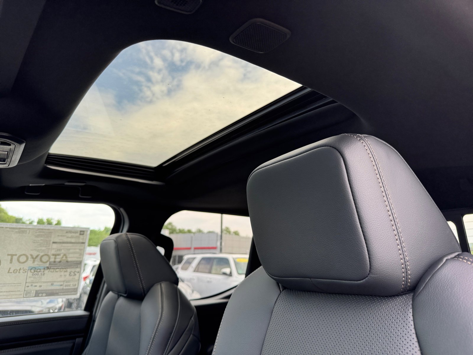 New 2025 Toyota Tacoma Limited image 31