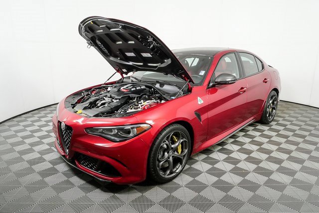 New 2024 Alfa Romeo Giulia Quadrifoglio image 32
