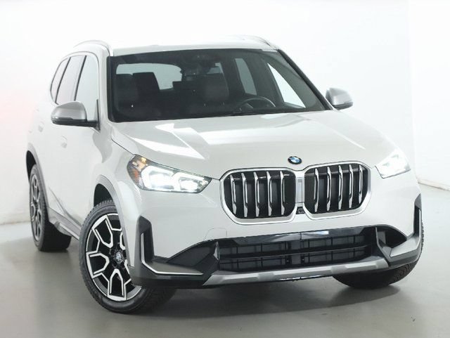 Certified 2023 BMW X1 xDrive28i w/ Premium Package AWD/4WD image 2