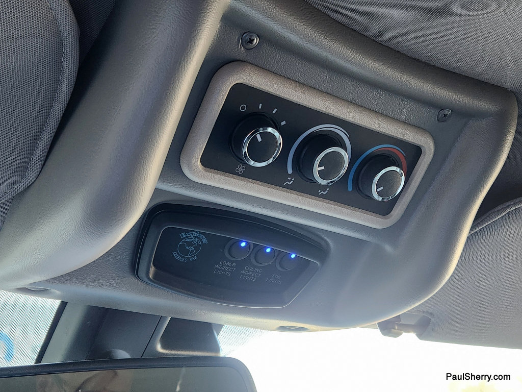 Used 2021 Chevrolet Express 3500 LS w/ Chrome Appearance Package image 52