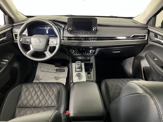 Used 2023 Mitsubishi Outlander SEL image 43