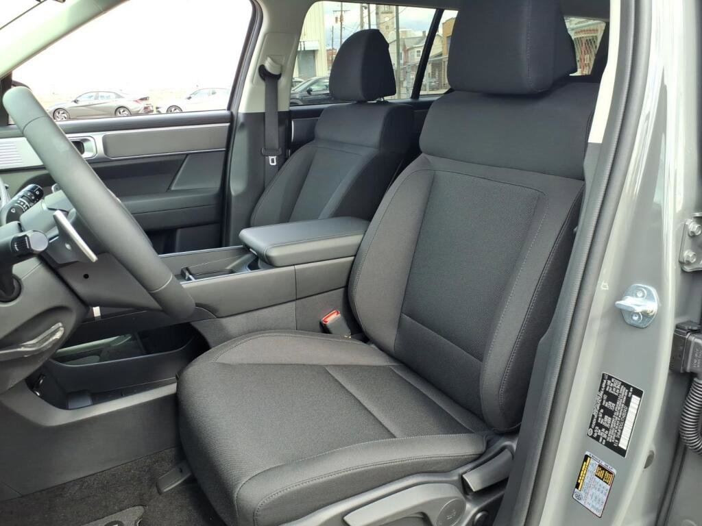 New 2026 Hyundai Santa Fe SE image 6