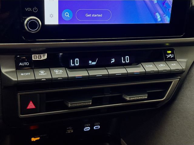 Used 2025 Toyota Camry LE image 16