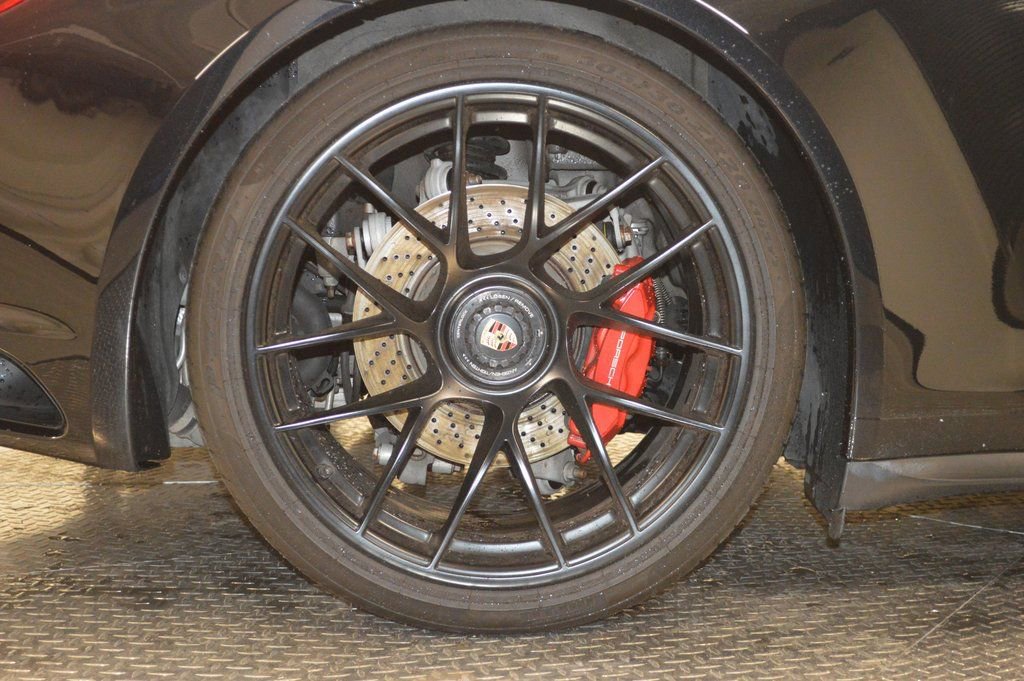 Certified 2019 Porsche 911 Targa 4 GTS AWD/4WD image 15