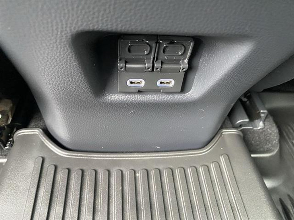 Used 2025 Toyota RAV4 XLE w/ Convenience Package AWD/4WD image 34