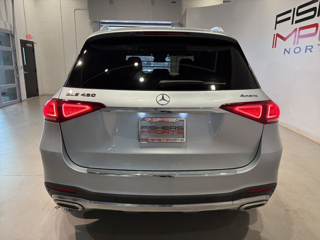 Used 2022 Mercedes-Benz GLE 450 4MATIC w/ AMG Line Exterior image 5