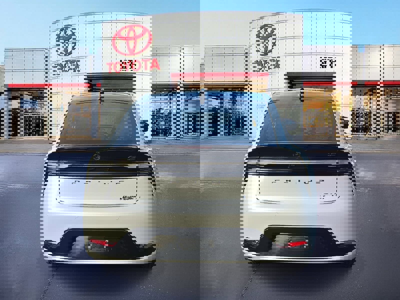 Used 2024 Toyota Prius Prime Premium image 6