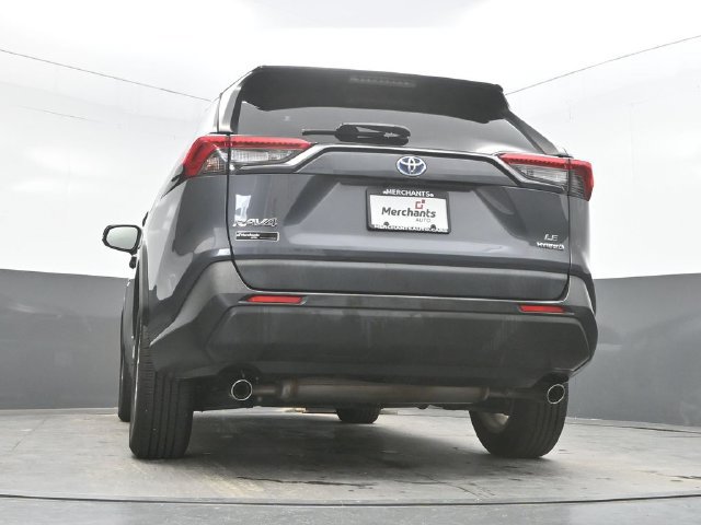 Used 2021 Toyota RAV4 LE AWD/4WD image 37