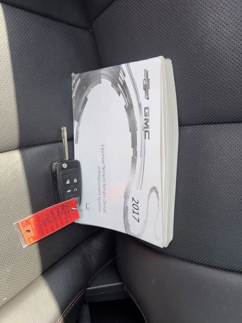 Used 2017 Chevrolet Equinox Premier w/ Enhanced Convenience Package AWD/4WD image 21