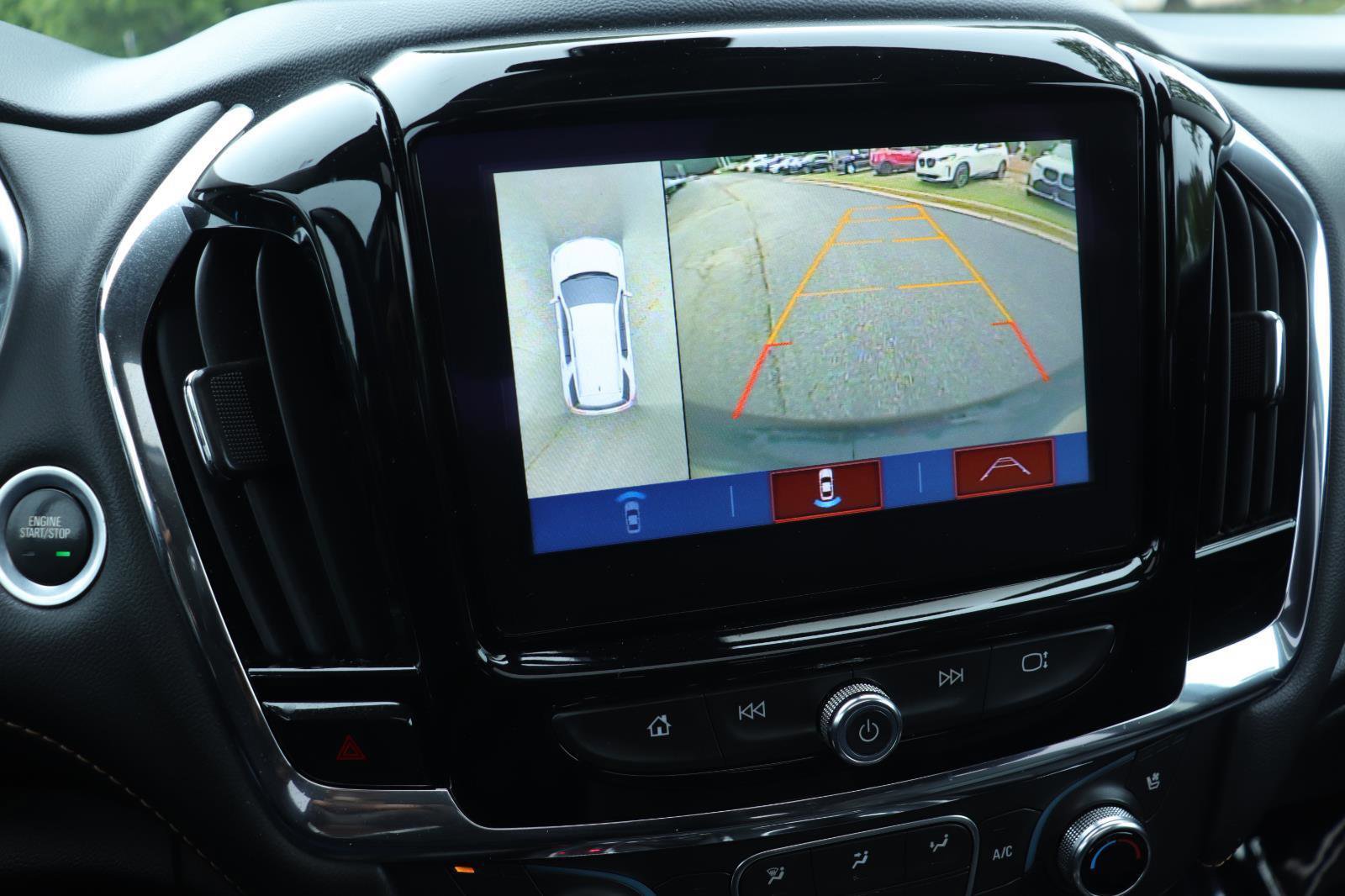 Used 2019 Chevrolet Traverse Premier w/ Driver Confidence II Package FWD image 35