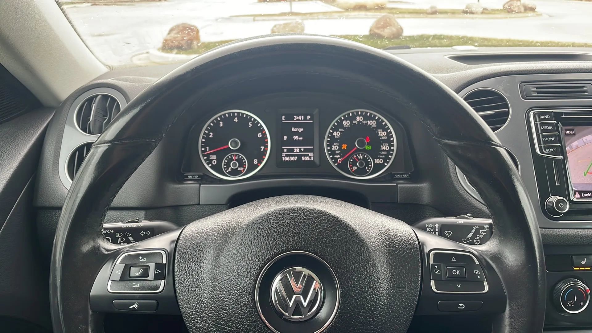 Used 2017 Volkswagen Tiguan Wolfsburg Edition AWD/4WD image 27