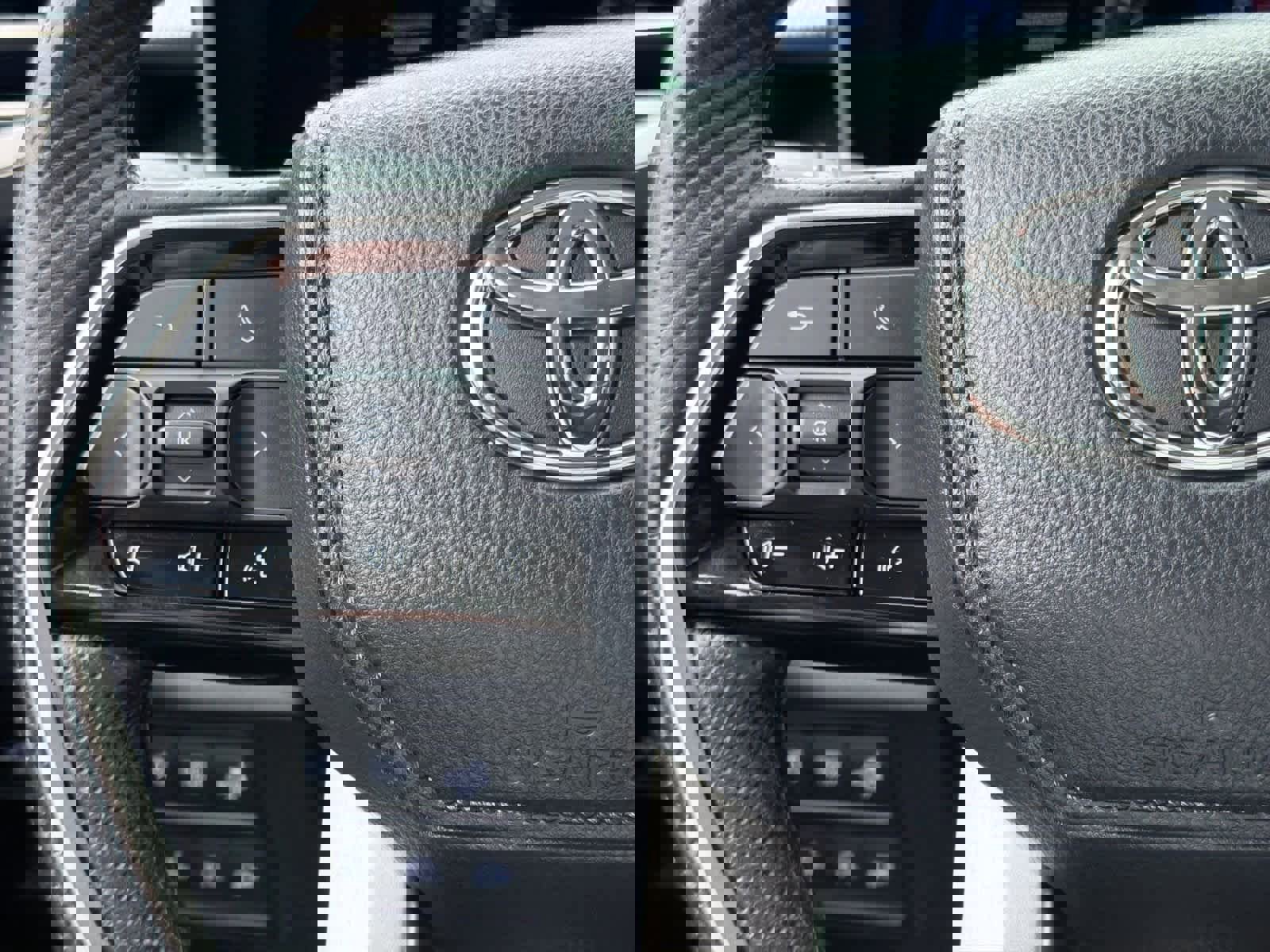 Used 2022 Toyota Tundra Limited image 26