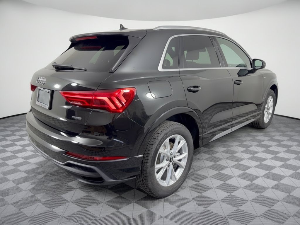 Certified 2025 Audi Q3 2.0T Premium Plus w/ Premium Plus Package AWD/4WD image 9