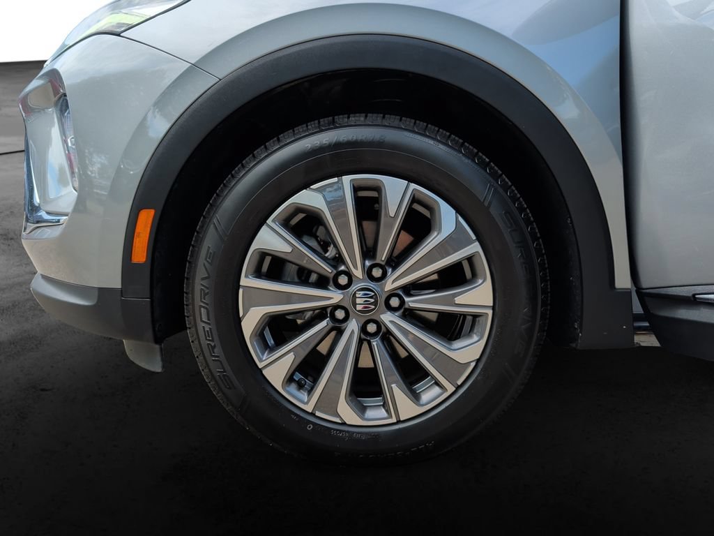 Used 2024 Buick Envision Preferred AWD/4WD image 9