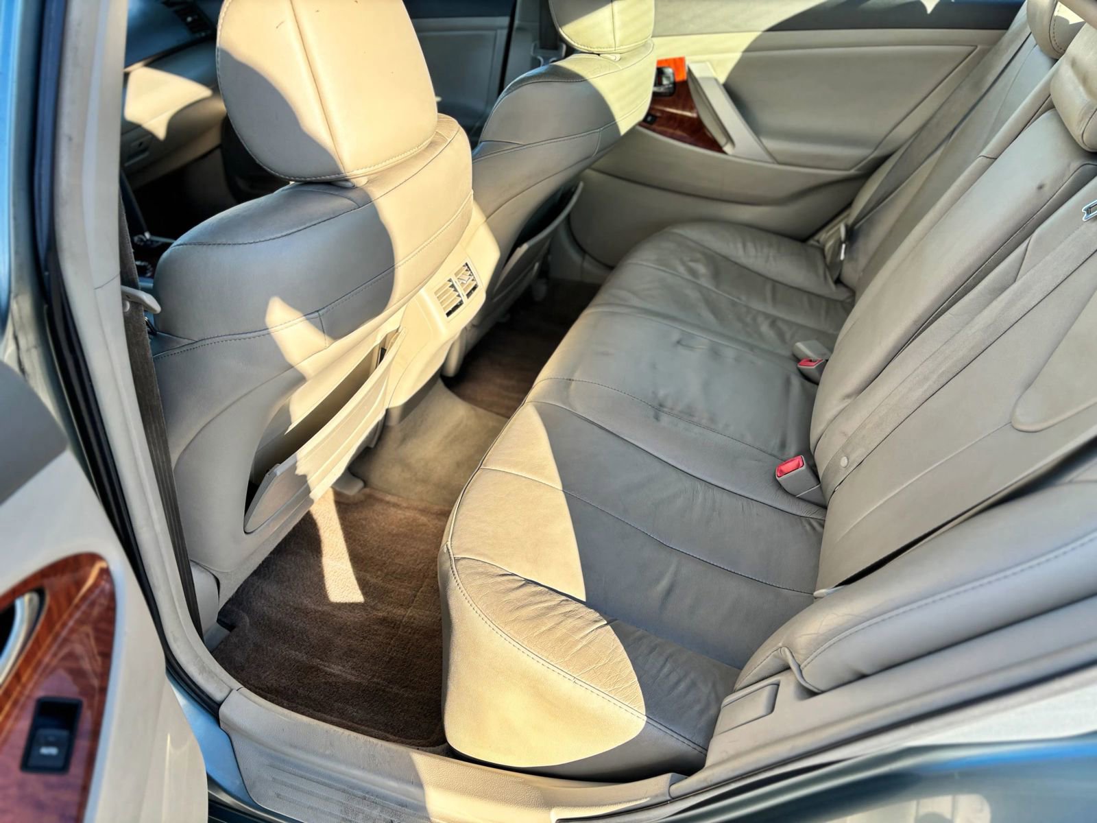 Used 2011 Toyota Camry XLE w/ XLE Extra-Value Pkg #1 image 14