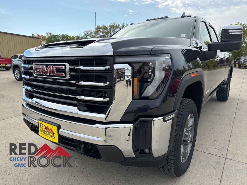 New 2025 GMC Sierra 3500 SLT