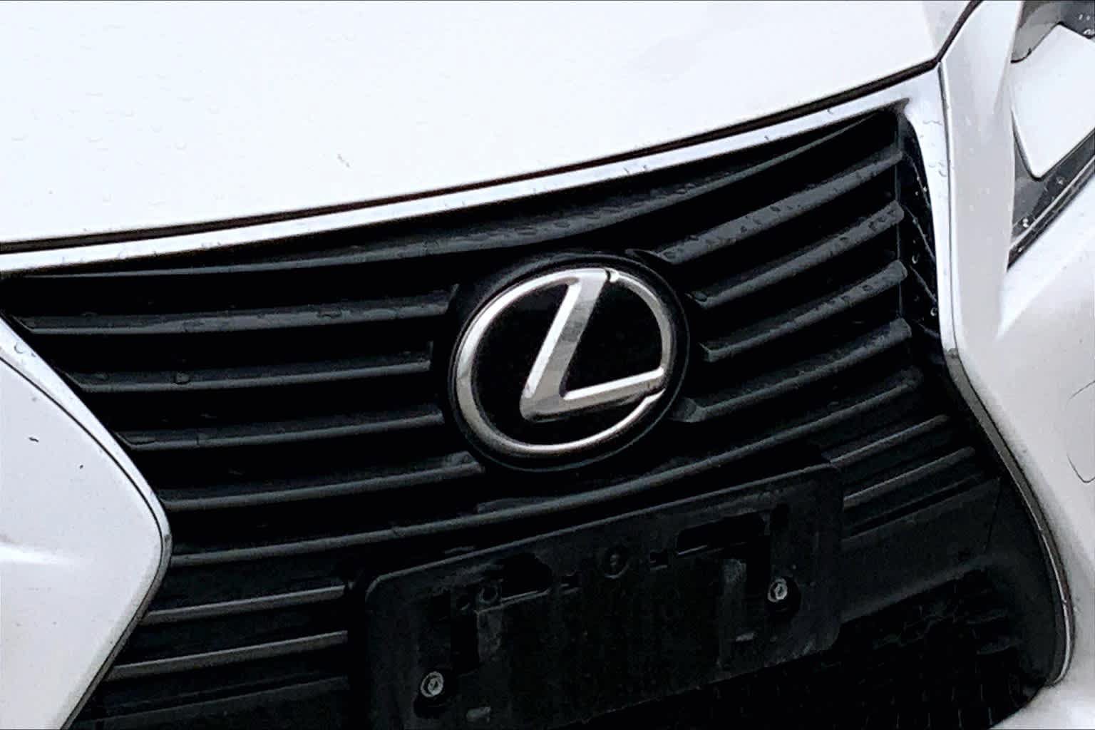 Used 2015 Lexus IS 350 w/ Navigation System Package RWD image 27