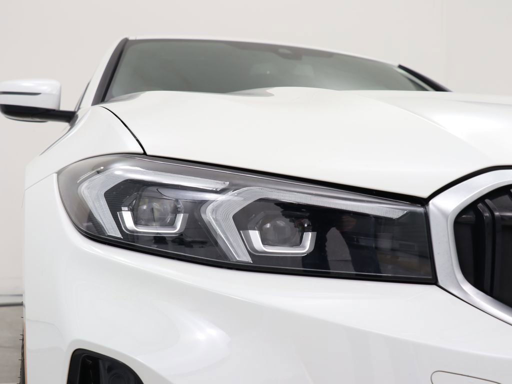 Used 2023 BMW 330i Sedan RWD image 10