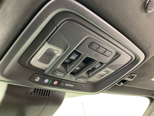 New 2026 GMC Sierra 2500 Denali Ultimate w/ LPO, Black Badging Package image 24