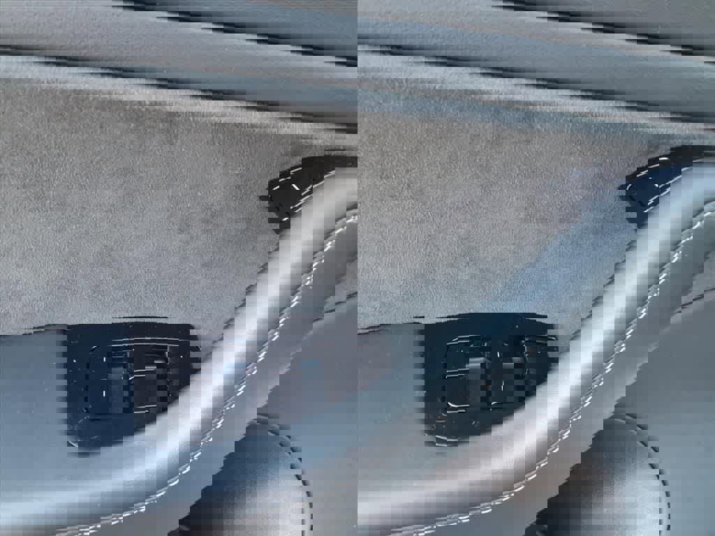 Used 2019 Tesla Model 3 Long Range image 16