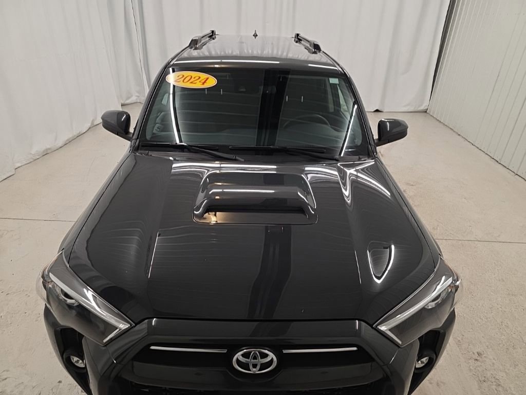 Used 2024 Toyota 4Runner TRD Off-Road image 9