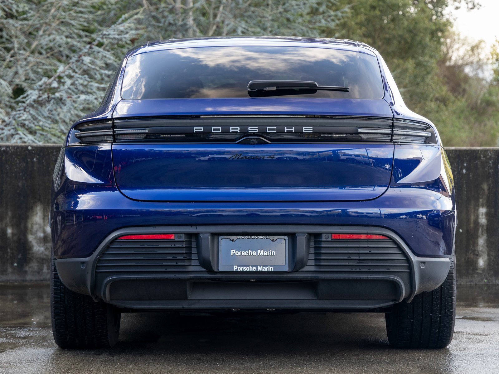 Certified 2024 Porsche Macan 4 Electric image 10