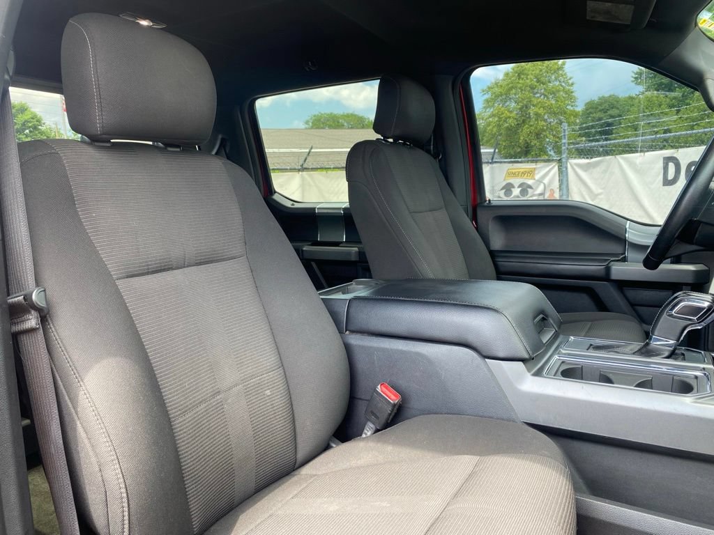 Used 2017 Ford F150 XLT w/ Equipment Group 302A Luxury AWD/4WD image 17