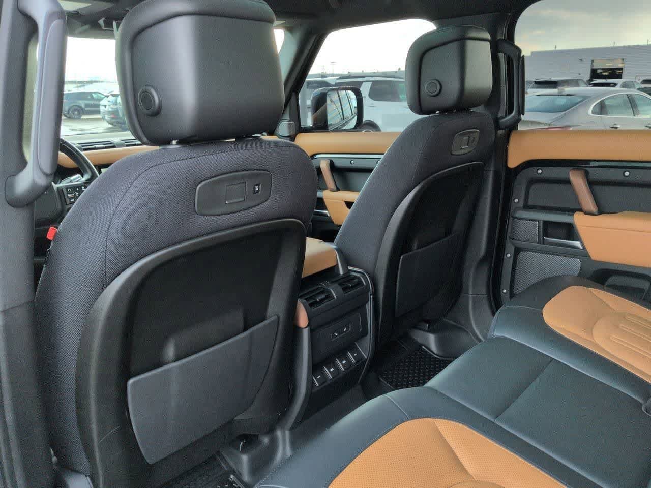 Used 2020 Land Rover Defender 110 X image 18