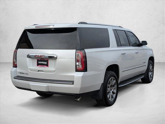 Used 2018 GMC Yukon XL Denali video 5