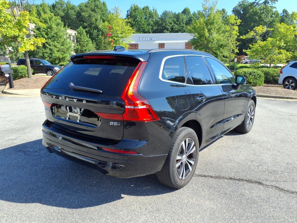 Certified 2023 Volvo XC60 B5 Core image 3