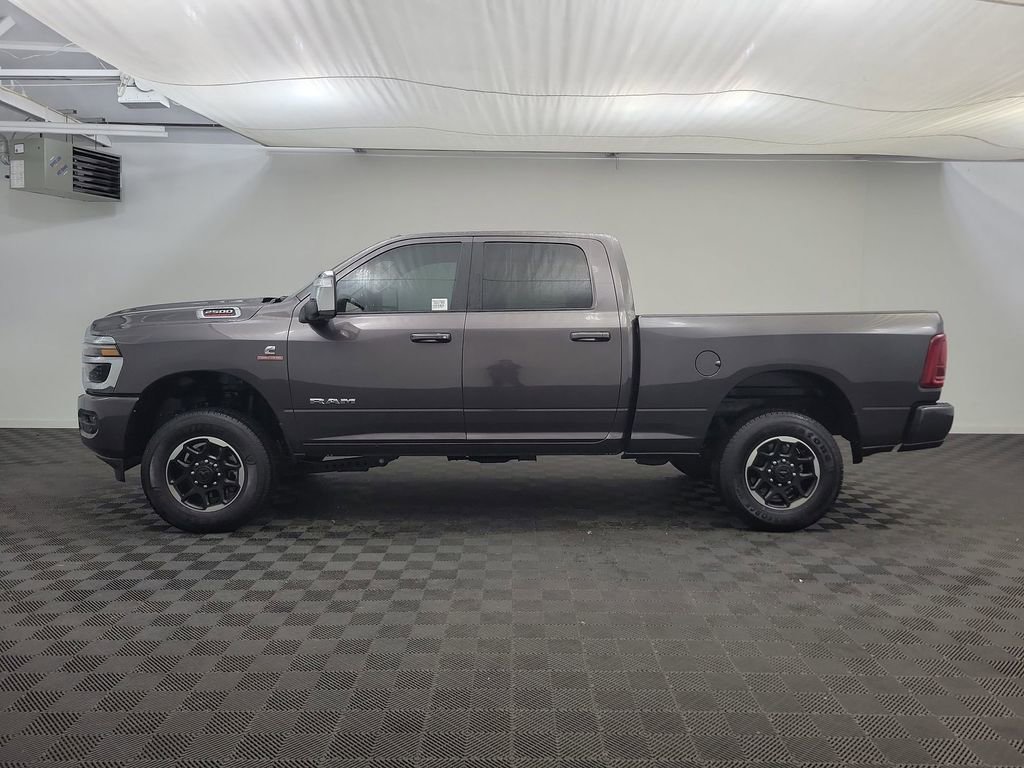 Used 2025 RAM 2500 Laramie AWD/4WD image 2