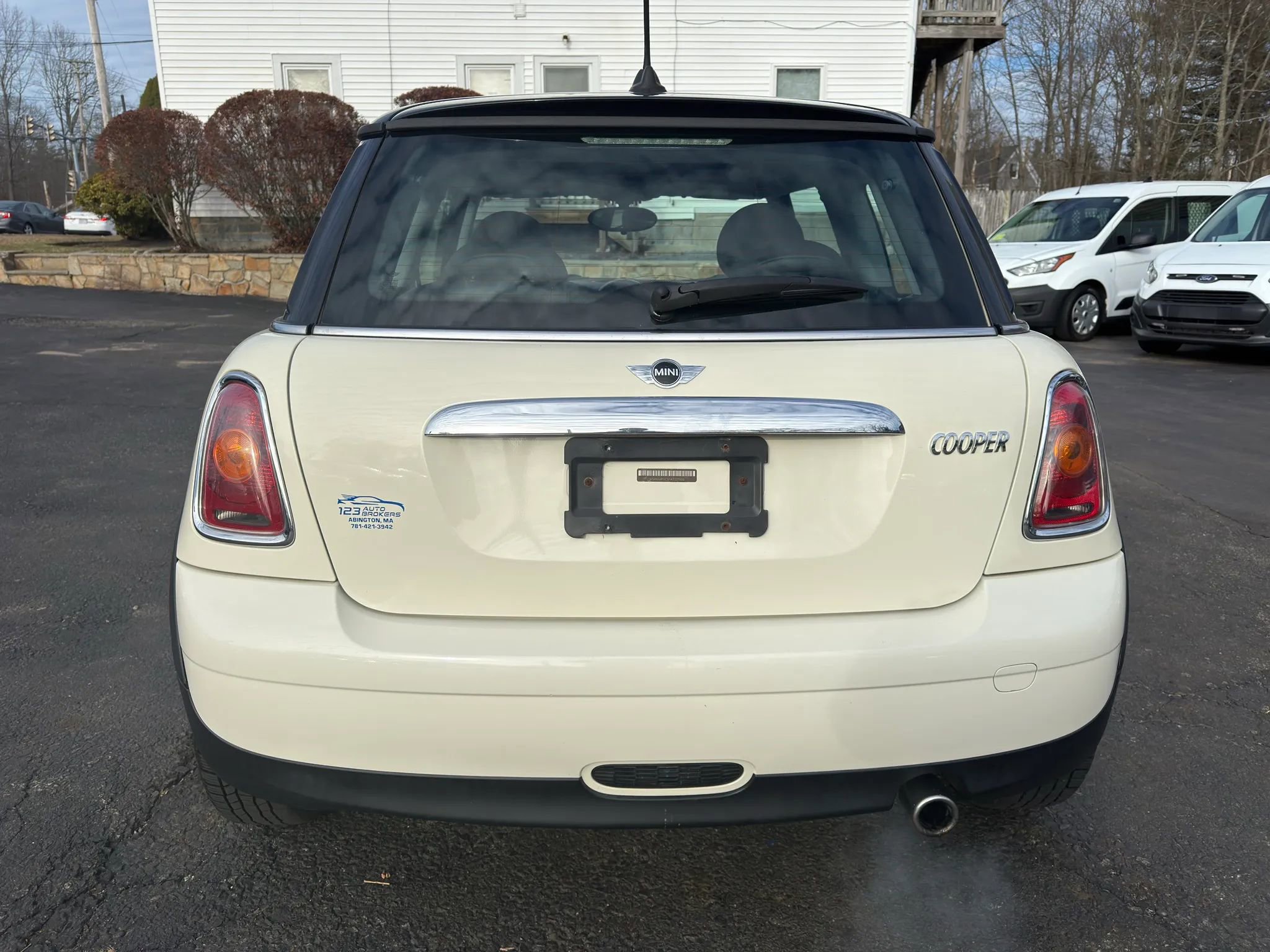Used 2010 MINI Cooper Hardtop image 6
