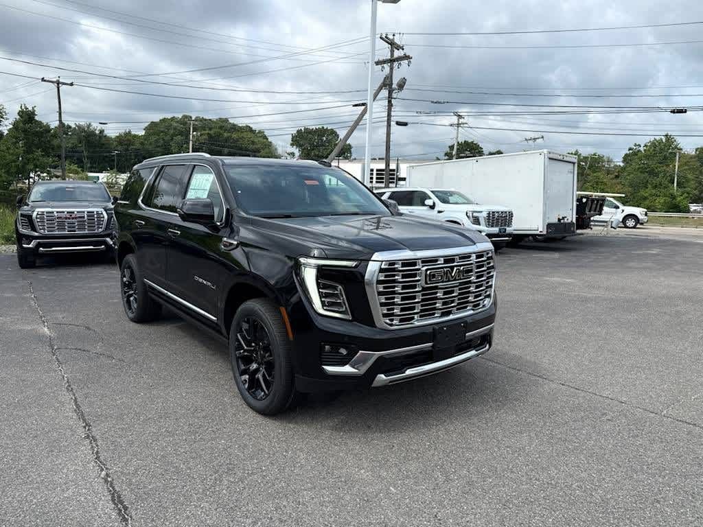 New 2026 GMC Yukon Denali w/ Sun & Power Step Package AWD/4WD image 8