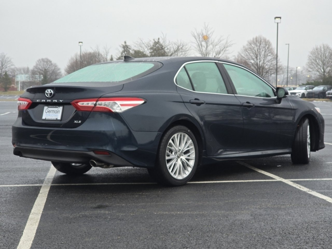Used 2020 Toyota Camry XLE image 18