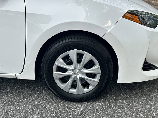 Used 2018 Toyota Corolla L FWD image 13