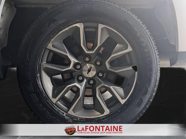 Used 2022 Chevrolet Silverado 1500 RST AWD/4WD image 31