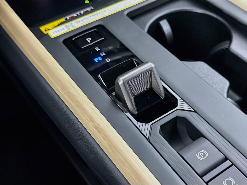 New 2026 Lexus ES 350e w/ Accessory Package (Z2) FWD image 14